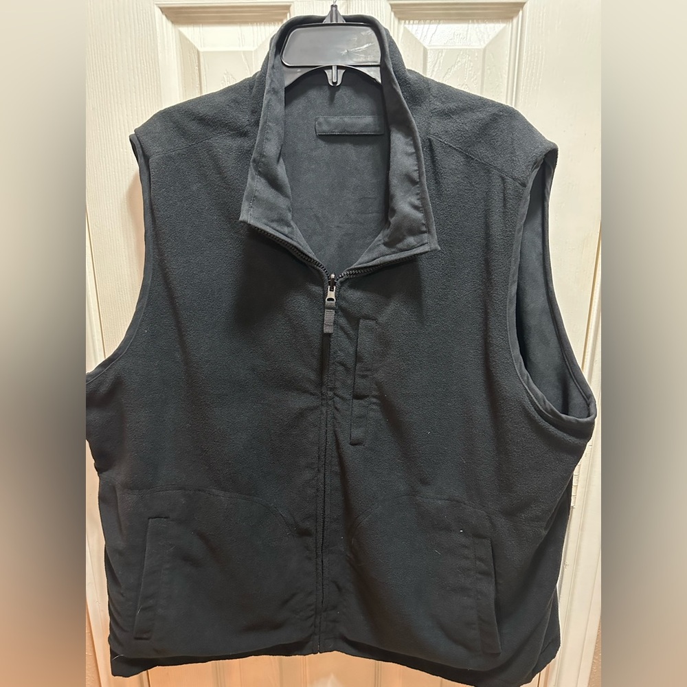 Weatherproof  Vest Men's Reversible  w/zip Pockets Black/Black size XXL